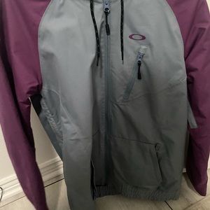 M Oakley women’s snowboard/ski jacket